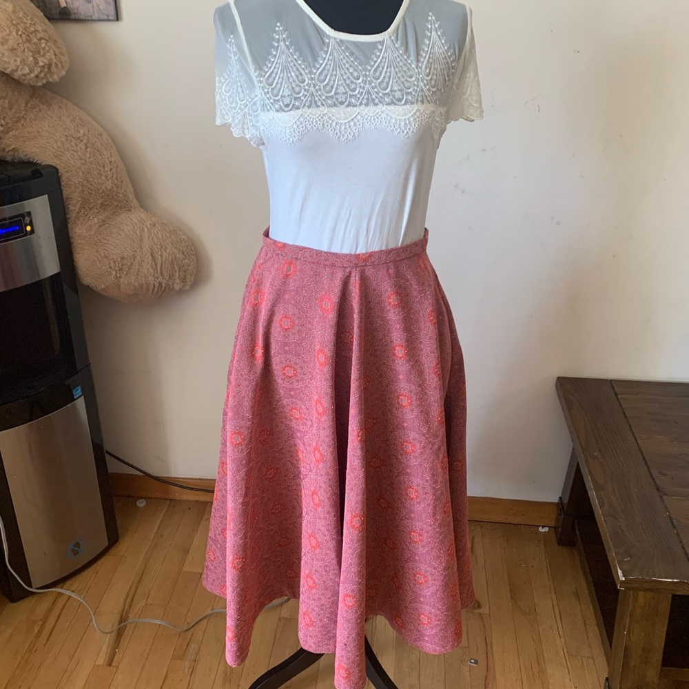 H&M NWT midi skirt